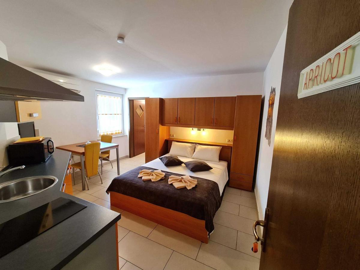 Restaurant & Apartments Getaway Pri Kobalu Vipava Room photo